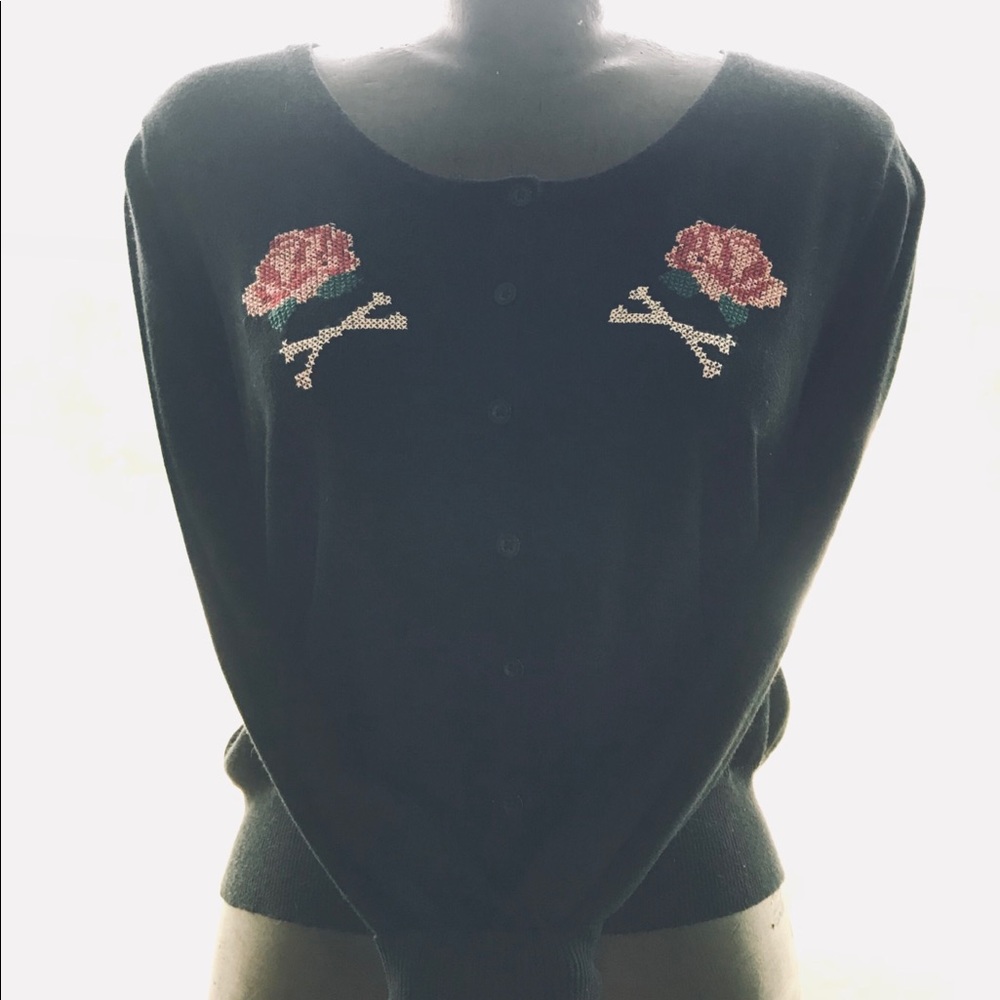 👠 IRON FIST 🖤 “FREAK” CARDIGAN!